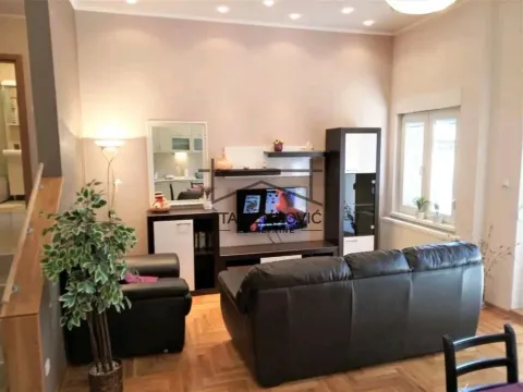 Izdavanje, trosoban stan, 70m², Liman 4, Novi Sad Sve Podlokacije - image 6