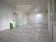 Izdavanje, dvosoban stan, 85m², Centar, Podgorica - image 2