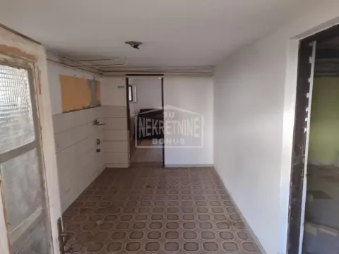 Prodaja, kuća, 120m², Novo Selo, Subotica - image 11