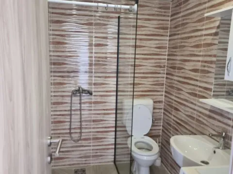 Izdavanje, jednosoban stan, 40m², Tološi, Podgorica - image 8