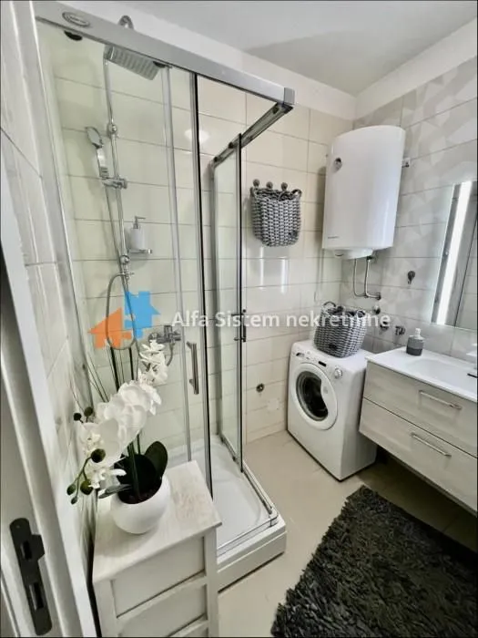 Rent, two bedroom apartment, 58m², Novi Beograd Blok 63, Novi Beograd Sve Podlokacije