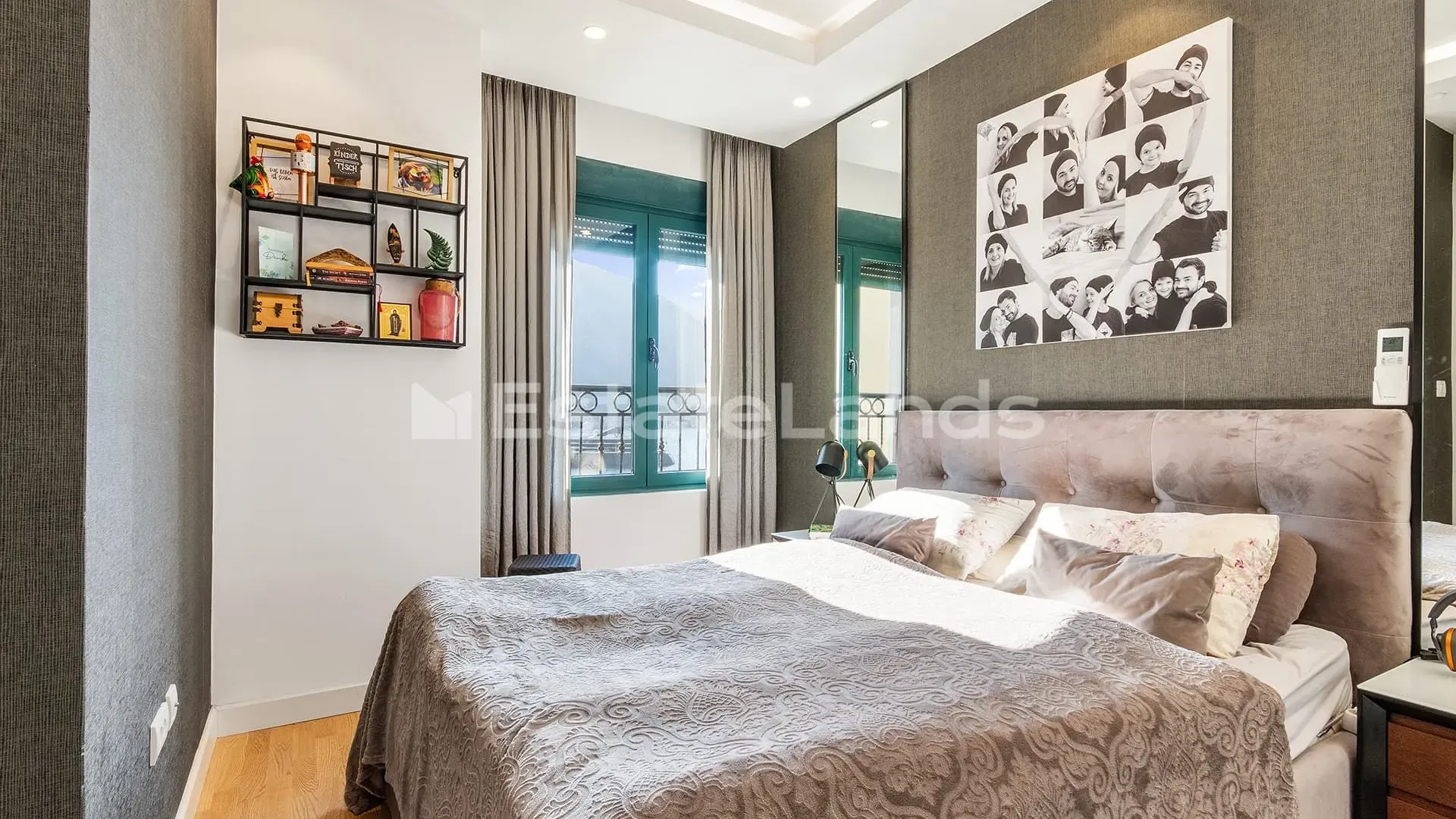 Prodaja, dvosoban stan, 85m², Dobrota, Kotor