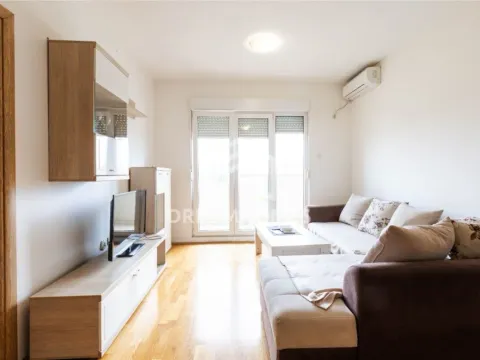 Izdavanje, jednosoban stan, 55m², Ljubović, Podgorica