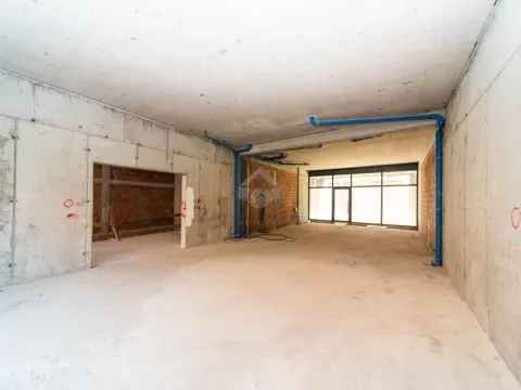 Prodaja, poslovni prostor, 160m², Master Kvart, Podgorica - image 2