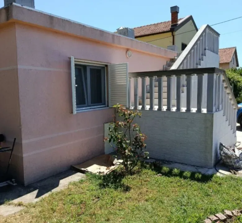 Sale, house, 90m², Sutomore, Bar