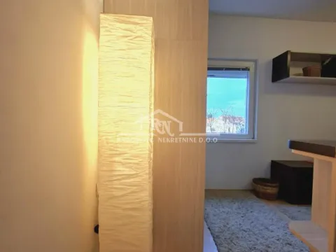 Prodaja, stan, 25m², Borča 1, Borča Sve Podlokacije - image 12