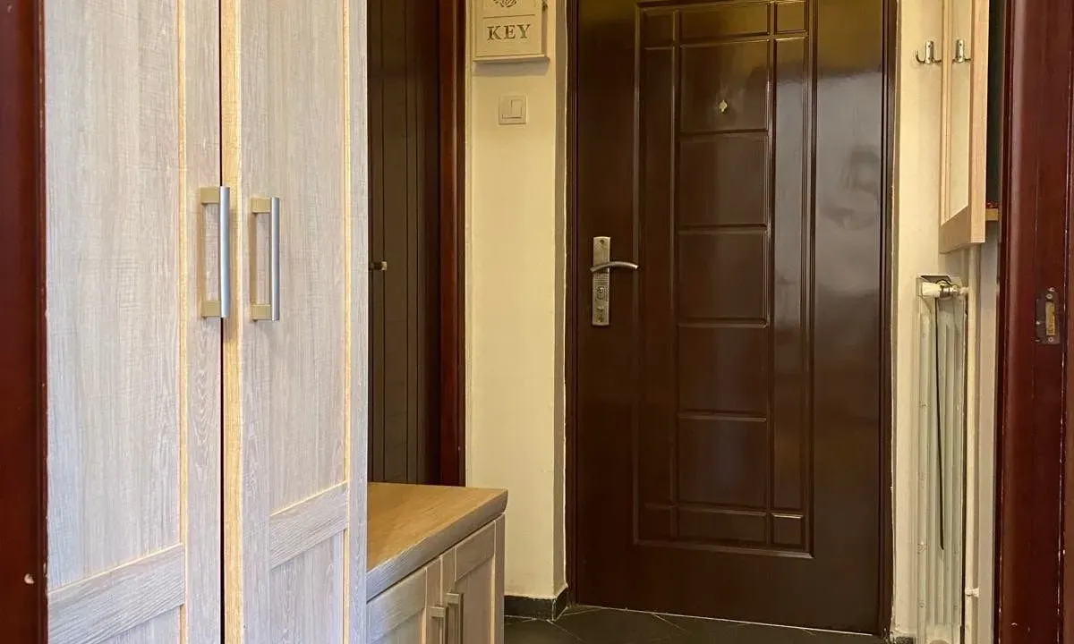 Prodaja, dvosoban stan, 61m², Centar, Cetinje