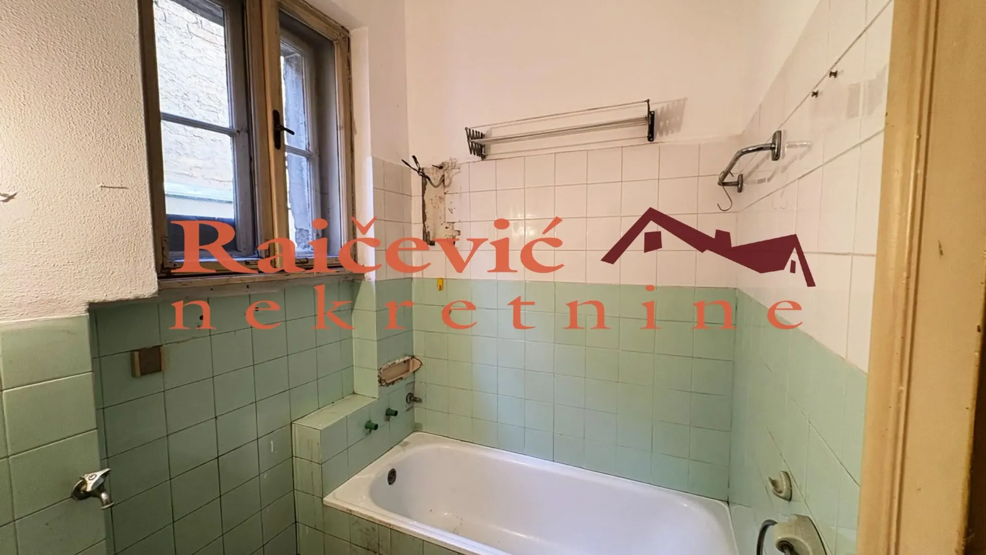 Sale, four bedroom apartment, 91m², Stari Grad, Beograd