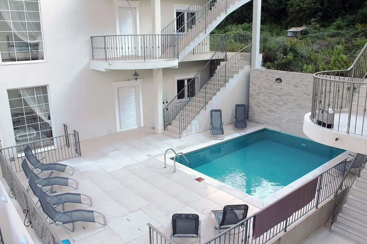 Prodaja, trosoban stan, 107m², Prčanj, Kotor