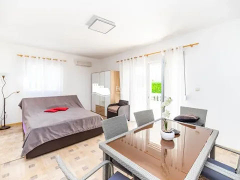 Sale, house, 309m², Kamenari, Herceg Novi - image 2