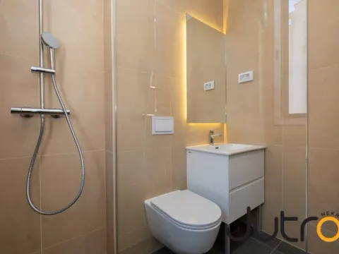 Sale, three bedroom apartment, 90m², Tološka šuma, Podgorica - image 13