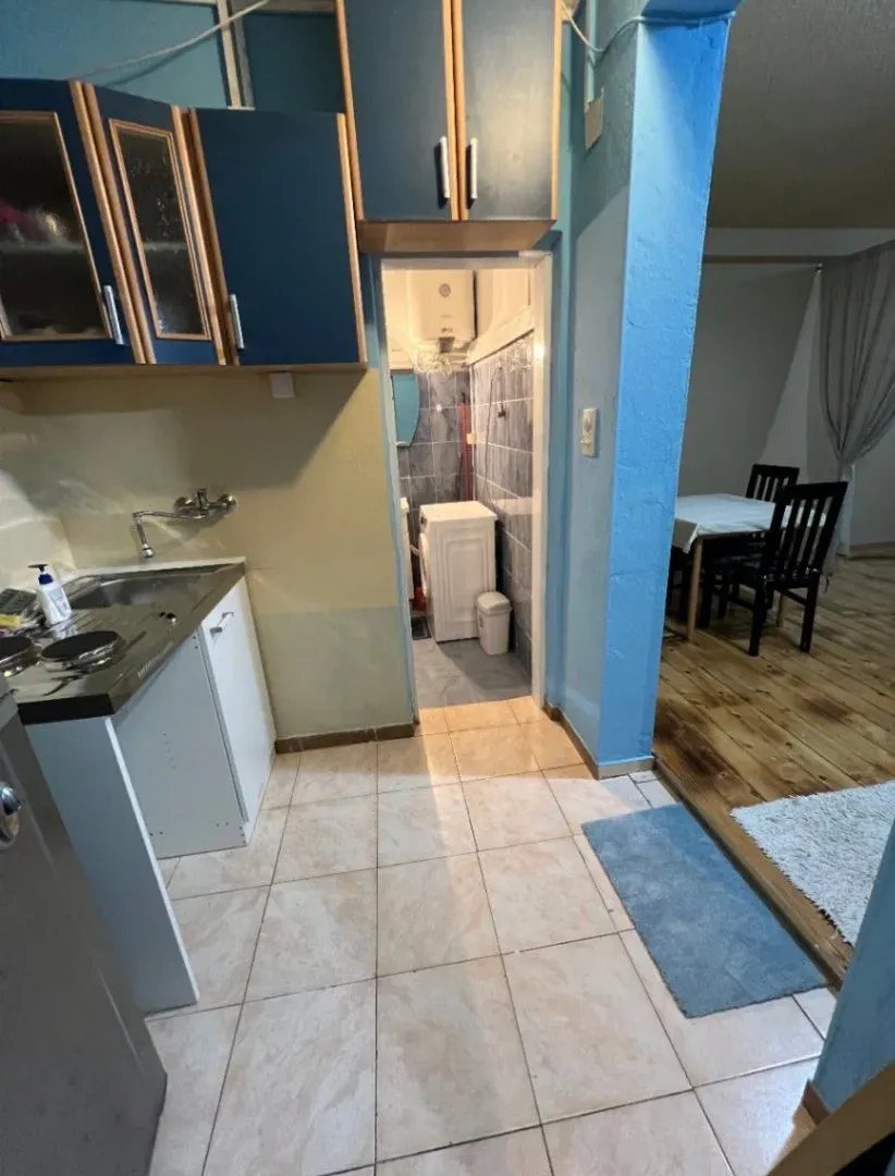 Izdavanje, garsonjera, 30m², Šušanj, Bar