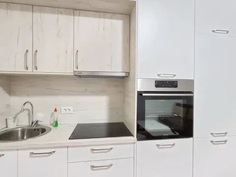 Rent, one bedroom apartment, 45m², Lastva Grbaljska, Kotor - image 8