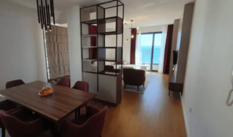 Izdavanje, dvosoban stan, 80m², Rafailovići, Budva