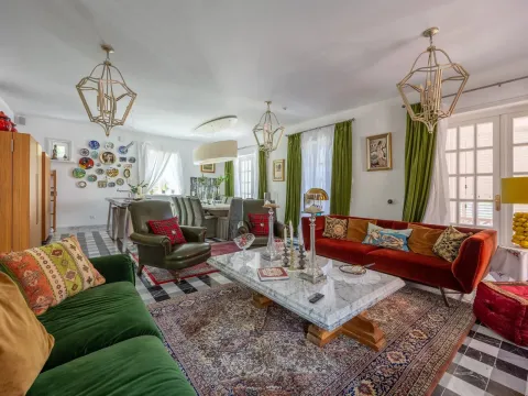 Rent, house, 587m², Dobrota, Kotor - image 5