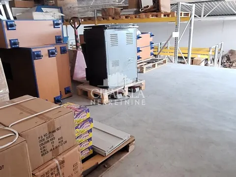 Izdavanje, poslovni prostor, 860m², Zemun Sve Podlokacije, Beograd - image 5