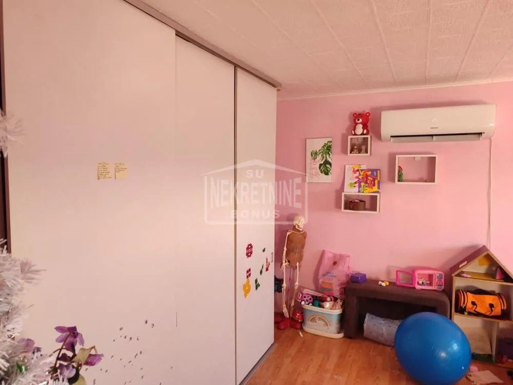 Prodaja, dvosoban stan, 54m², Mali Radanovac, Subotica