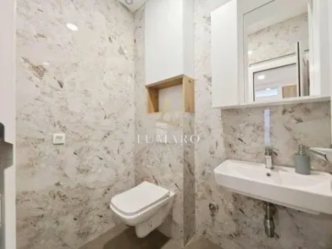 Izdavanje, kuća, 135m², Zlatica, Podgorica - image 9