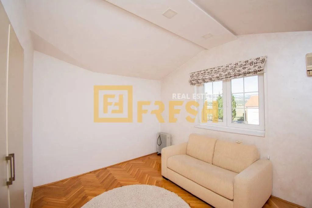 Rent, house, 320m², Gornja Gorica, Podgorica