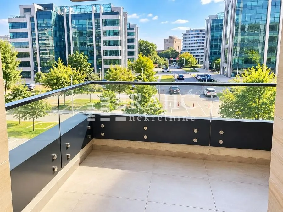 Rent, four bedroom apartment, 105m², Novi Beograd Blok 65, Novi Beograd Sve Podlokacije