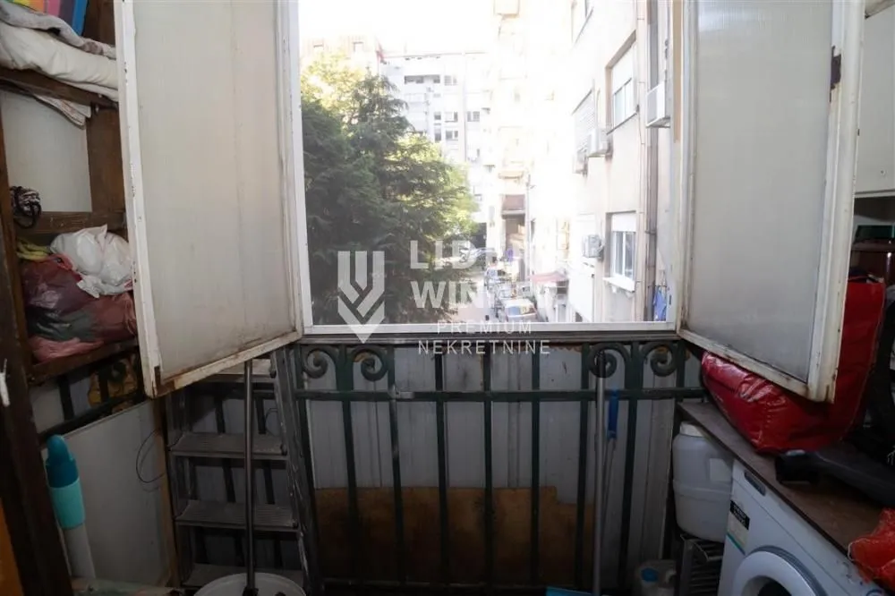Prodaja, četvorosoban stan, 110m², Klinički Centar, Beograd