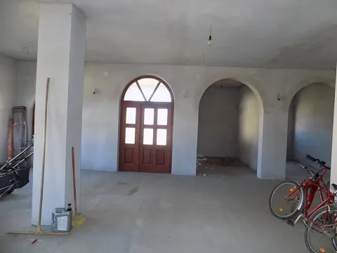 Izdavanje, poslovni prostor, 400m², Donje Vidovo, Paraćin - image 8