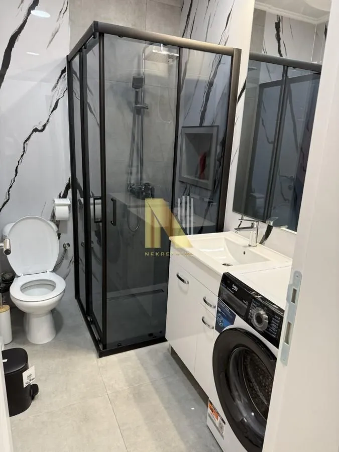 Izdavanje, garsonjera, 32m², Bulevar Oslobodjenja, Novi Sad Sve Podlokacije