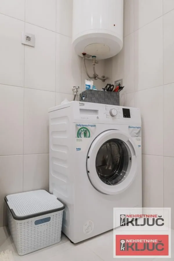 Prodaja, jednosoban stan, 38m², Centar, Novi Sad