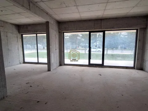 Rent, office space, 175m², City Kej, Podgorica - image 7