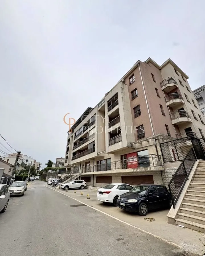 Rent, apartment, 85m², Momišići, Podgorica