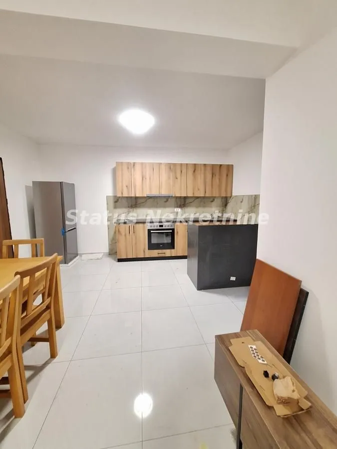 Izdavanje, dvosoban stan, 45m², Petrovaradin, Novi Sad