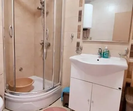 Prodaja, jednosoban stan, 46m², Stari Aerodrom, Podgorica - image 2