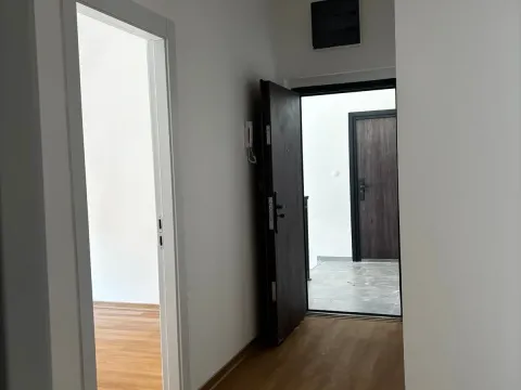 Izdavanje, dvosoban stan, 59m², Zabjelo, Podgorica - image 3