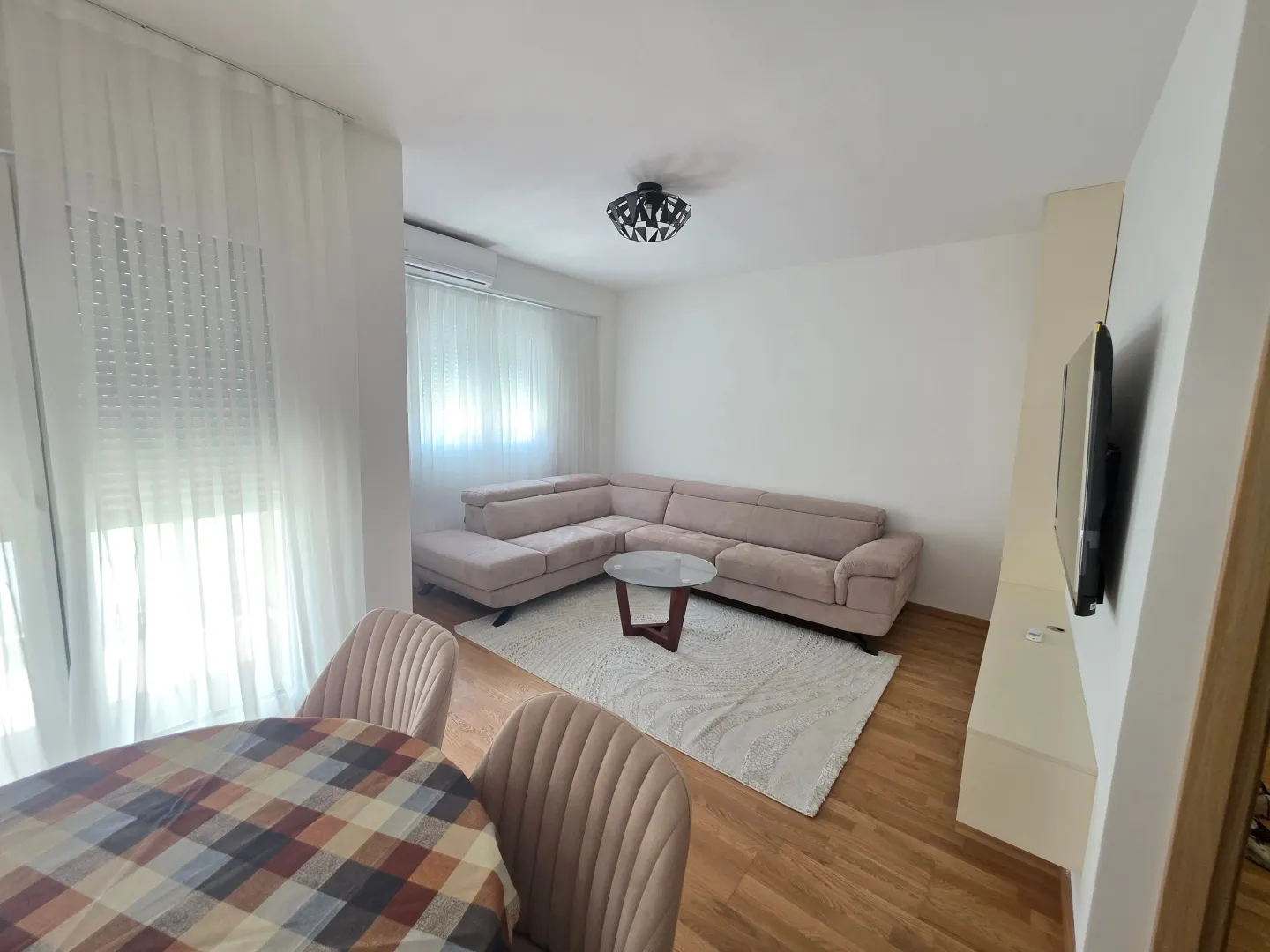 Rent, two bedroom apartment, 65m², Pobrežje, Podgorica