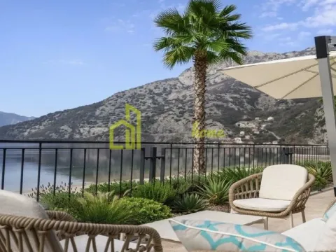 Prodaja, trosoban stan, 131m², Risan, Kotor - image 10