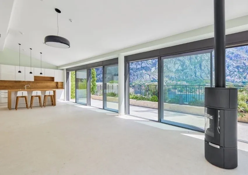 Sale, house, 479m², Prčanj, Kotor