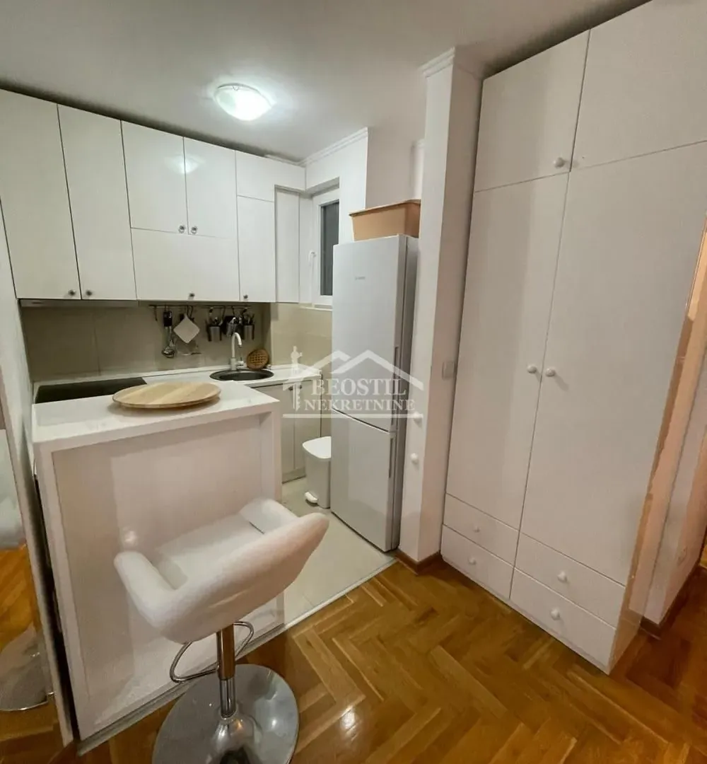 Rent, one bedroom apartment, 41m², Kluz, Zvezdara Sve Podlokacije