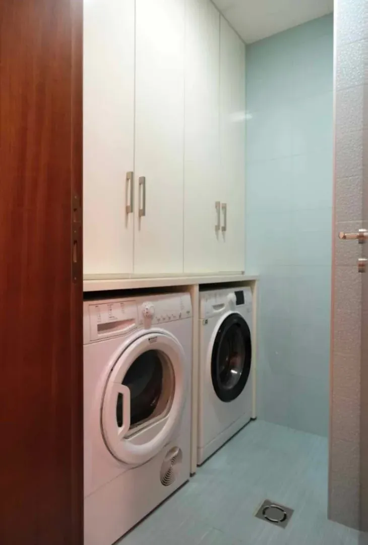Rent, four bedroom apartment, 178m², City Kvart, Podgorica