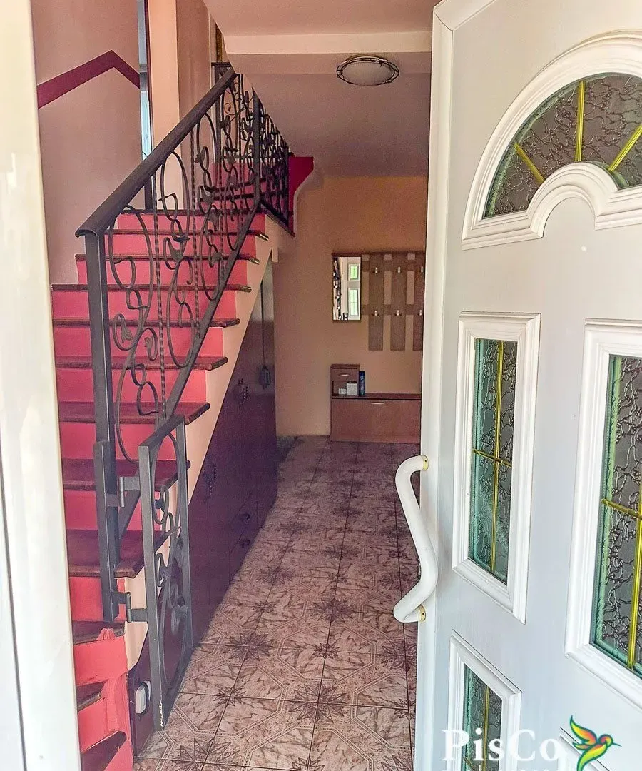 Izdavanje, kuća, 250m², Donja Gorica, Podgorica