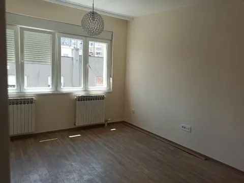 Prodaja, četvorosoban stan, 100m², Voždovac Sve Podlokacije, Beograd - image 3