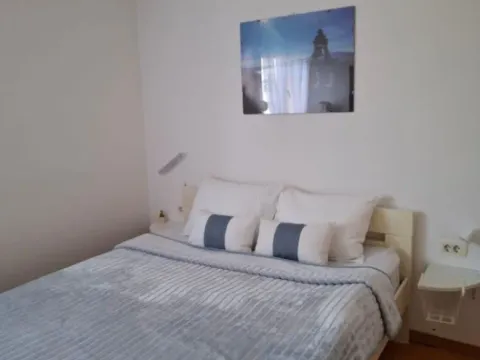 Izdavanje, jednosoban stan, 48m², Blok 9, Podgorica - image 5