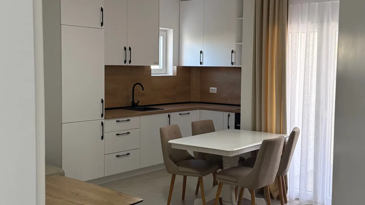 Rent, one bedroom apartment, 60m², Bjeliši, Bar