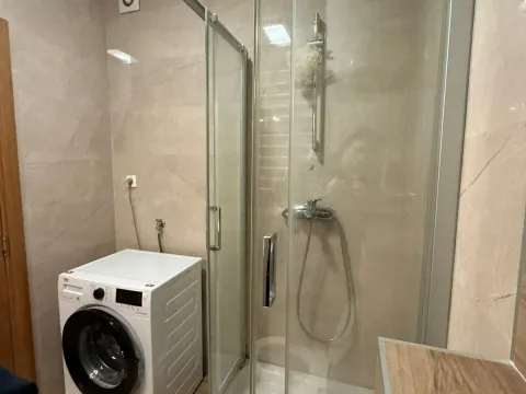 Rent, three bedroom apartment, 48m², Dalmatinska ulica, Podgorica - image 9