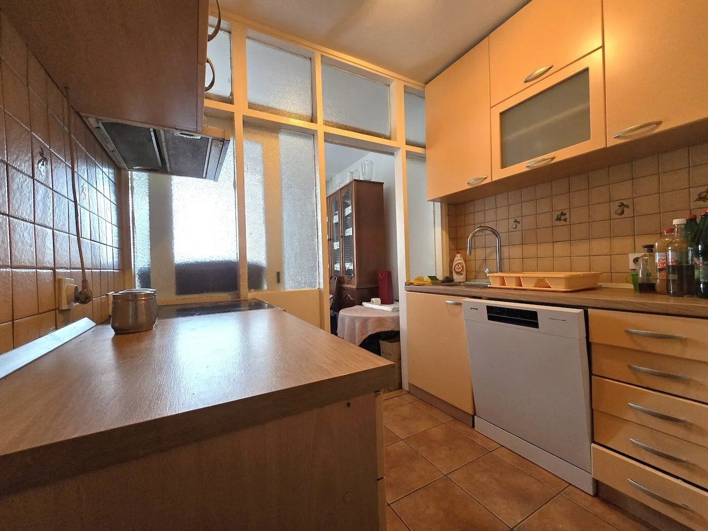 Izdavanje, stan, 100m², Preko Morače, Podgorica