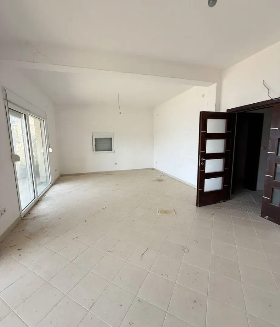 Sale, house, 545m², Kruče, Ulcinj