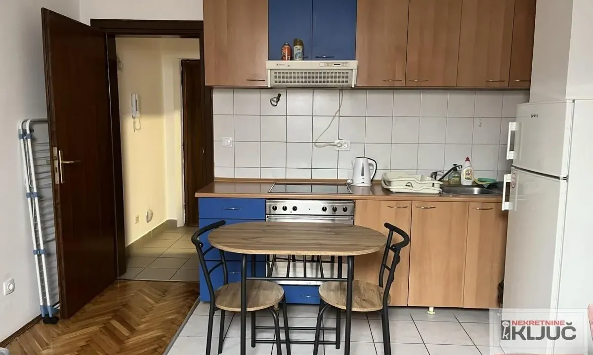 Rent, studio apartment, 20m², Centar, Novi Sad