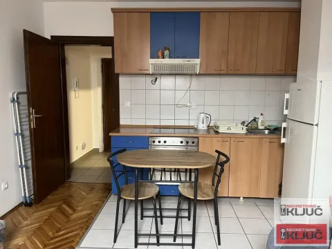 Rent, studio apartment, 20m², Centar, Novi Sad