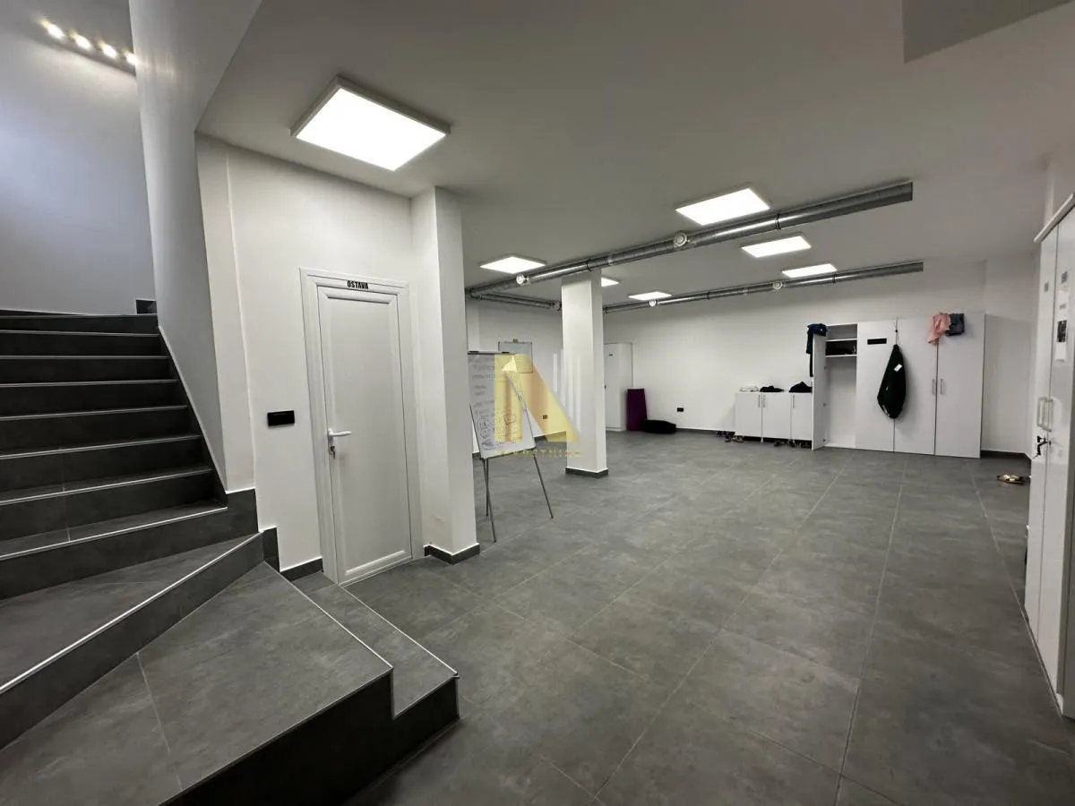 Rent, office space, 111m², Veternička rampa, Novi Sad Sve Podlokacije