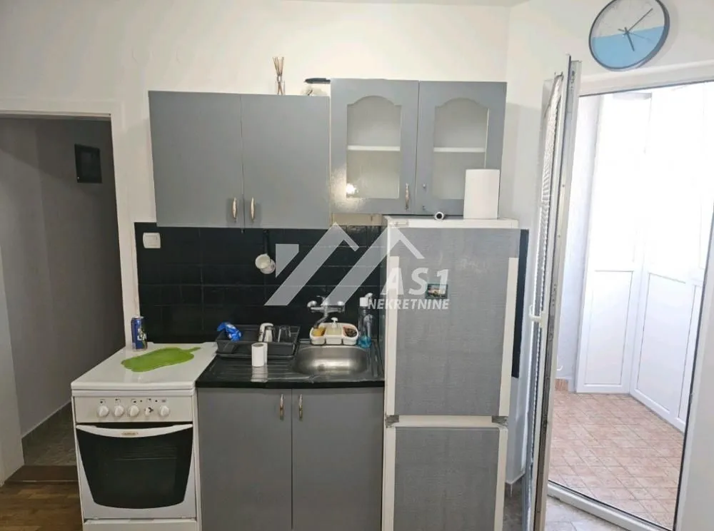 Izdavanje, jednosoban stan, 30m², Podbara, Novi Sad Sve Podlokacije