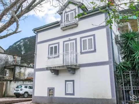 Prodaja, kuća, 150m², Stoliv, Kotor - image 2